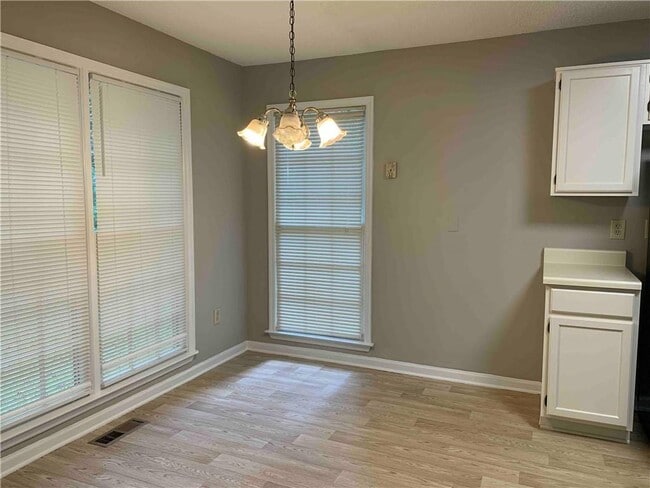 Building Photo - 4930 Muirwood Dr