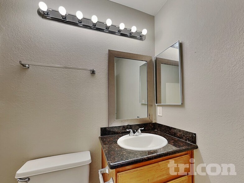 Building Photo - 4401 Montara Dr