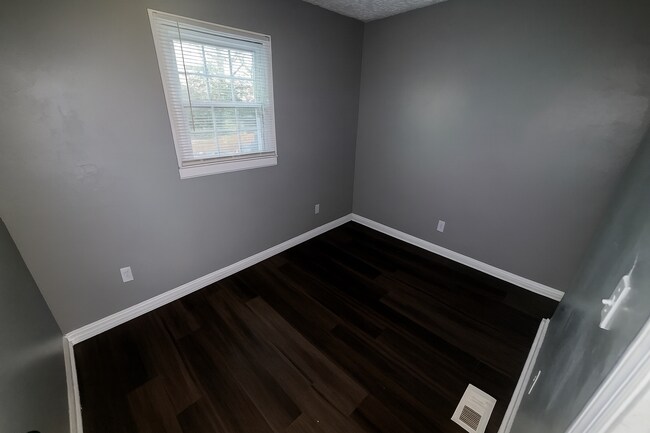 Building Photo - 346 Pittman St