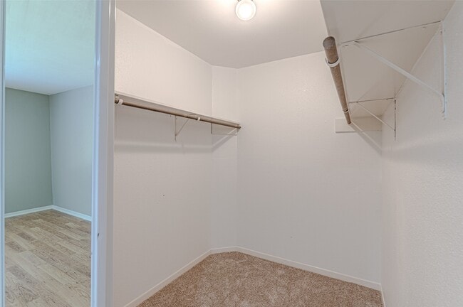Building Photo - 18506 Creekfield Ct