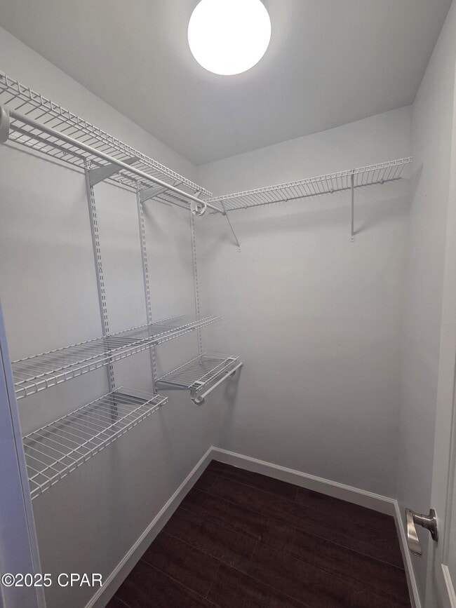 Building Photo - 1303 Sutherland Ct