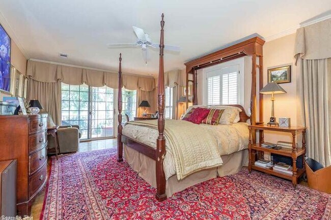 Building Photo - River Bend Townhome