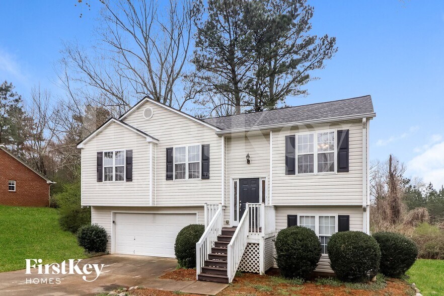 Building Photo - 8630 Bayhill Dr