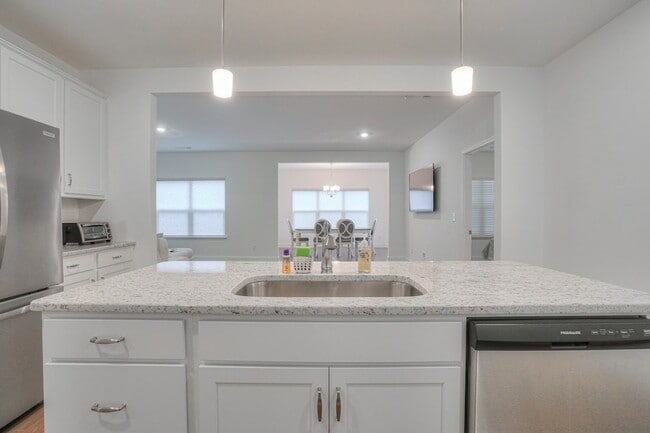 Building Photo - 2309 Laurelstone Dr