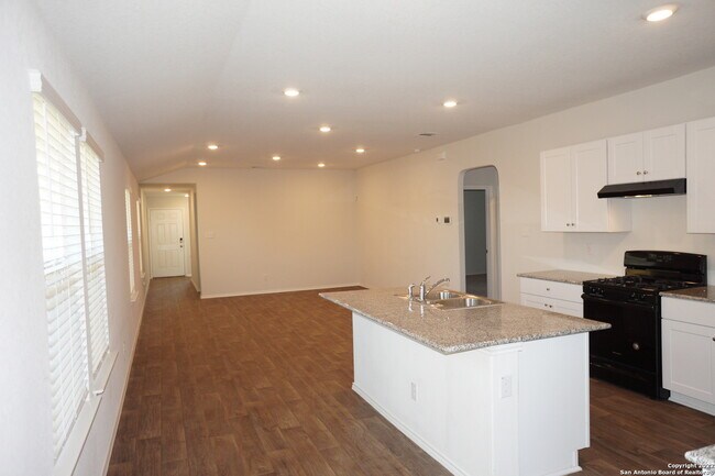 Building Photo - 3327 Stoney Knoll