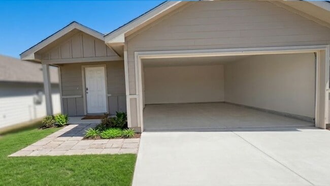 Building Photo - 1236 Hickory Grove St
