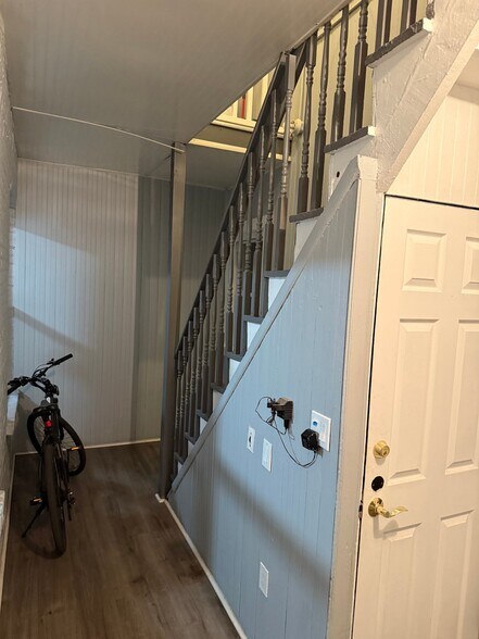 Building Photo - 1317 Broadway