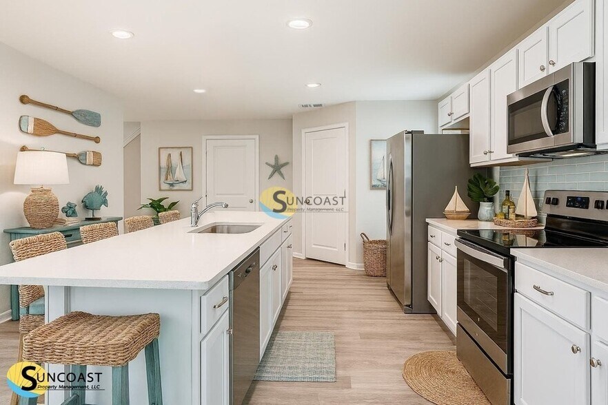 Building Photo - 3821 SW 43rd Ct