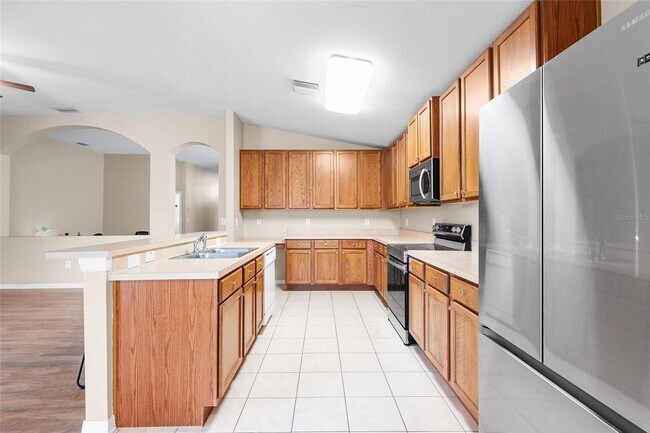 Building Photo - STERLING HILL HOME AVAILABLE