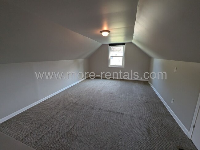Building Photo - 2613 Edgevale Rd
