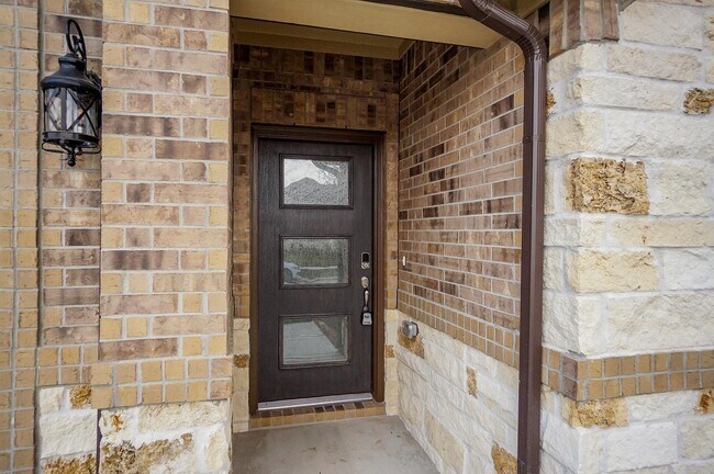 Building Photo - 1234 Oak Barrel Run