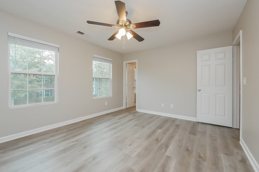 Building Photo - 5121 Lynx's Cir SW