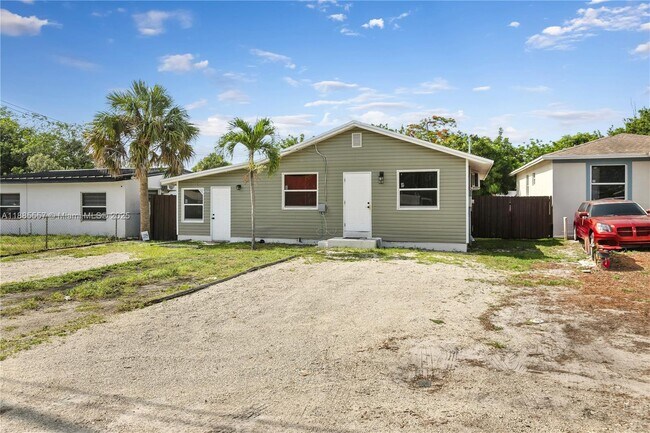 Primary Photo - 3633 SW 12th Ct