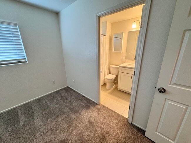 Building Photo - 75245 Vista Corona