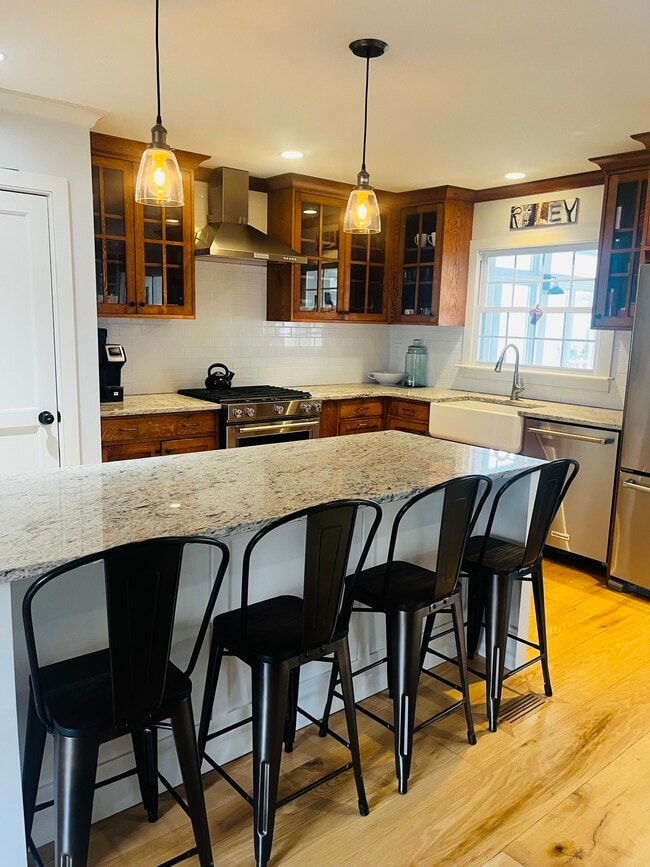 Building Photo - 204 Dorset Way