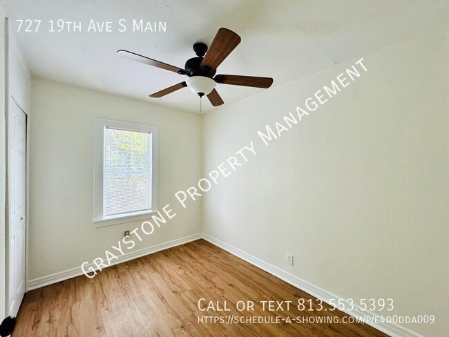 Building Photo - The most beautiful St.Pete 3bed/1bath prop...