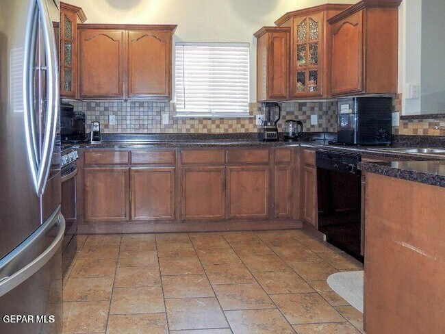 Building Photo - 14325 Coyote Trail Dr