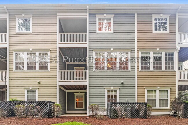 Building Photo - 3533 Claremont St