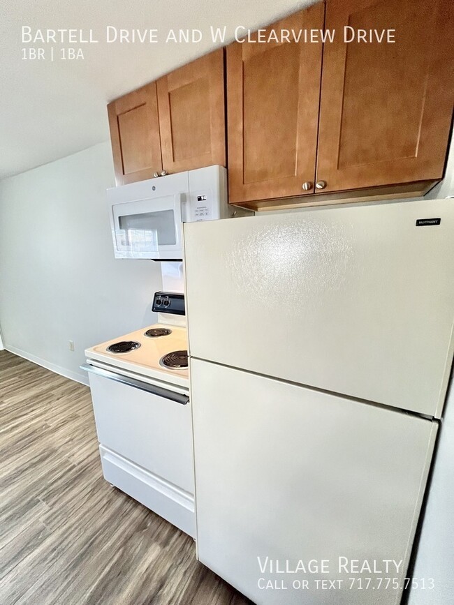 Building Photo - Newly-remodeled 1-Bed Convenient to I-83 &...