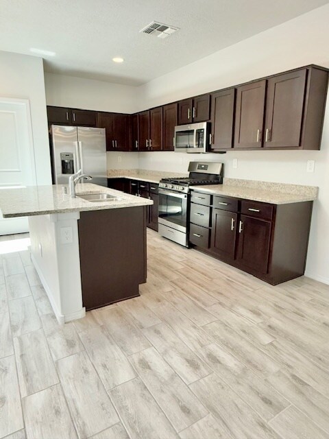 Building Photo - 6113 Strand Loop SE