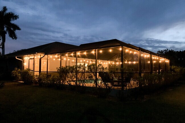 Building Photo - 831 Deep Lagoon Ln