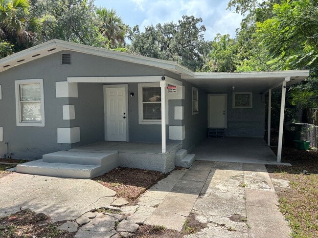 Primary Photo - Newly Remolded 3 Bedroom
