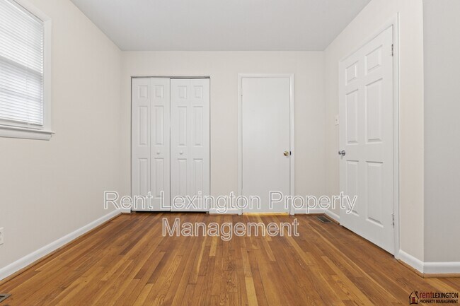 Building Photo - 203 Loch Lomond Dr