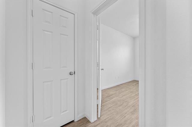 Building Photo - 113 Oriole Dr