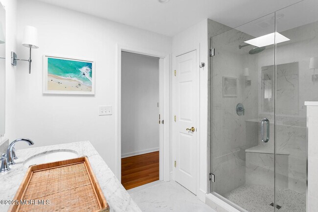 Building Photo - 306 Ocean Rd