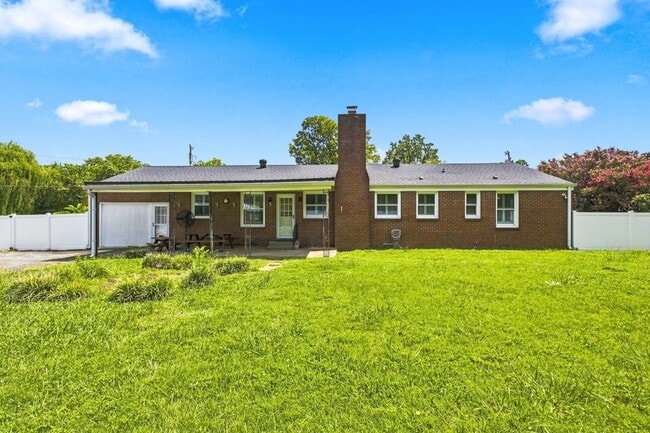 Building Photo - 122 Hammond Ave