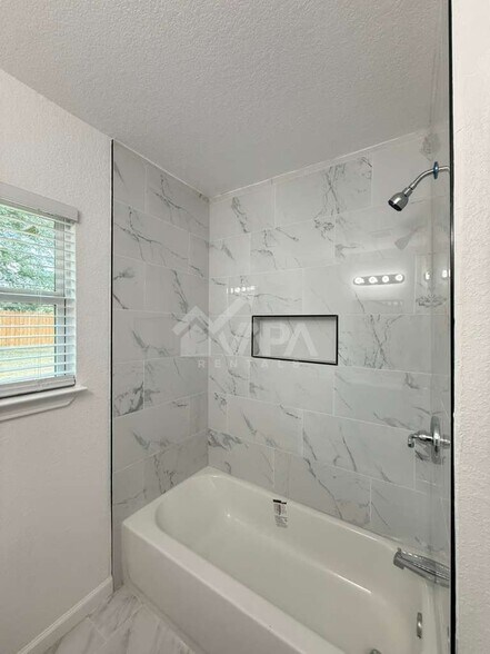 Building Photo - 515 Blakeley Dr