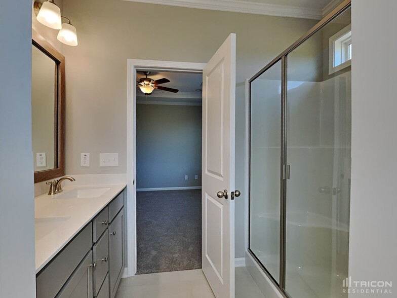 Building Photo - 65 Fish Whistle Ct
