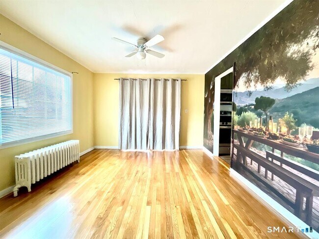 Building Photo - 55 Bronx Ave