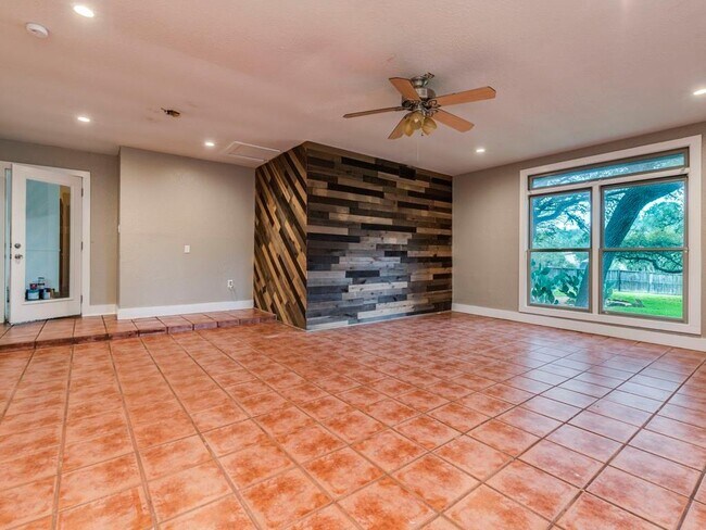Building Photo - 9805 Murmuring Creek Dr