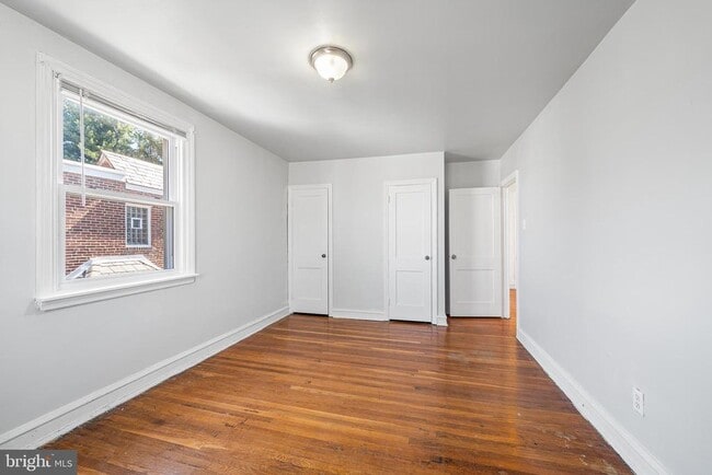 Building Photo - 1115 E Upsal St