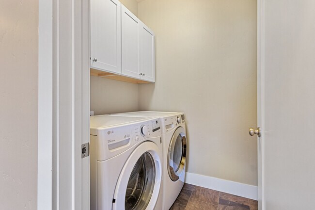 Building Photo - 3846 S Caddis Pl