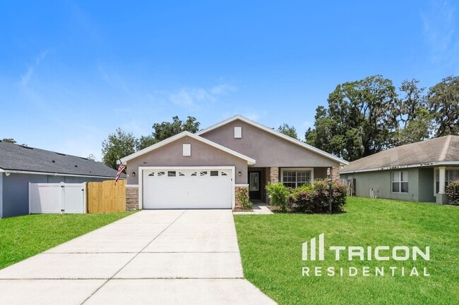 Building Photo - 401 Lisa Ann Ct