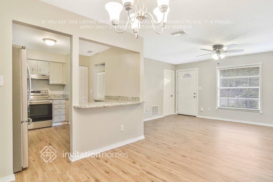 Building Photo - 2313 Dunbury Ct