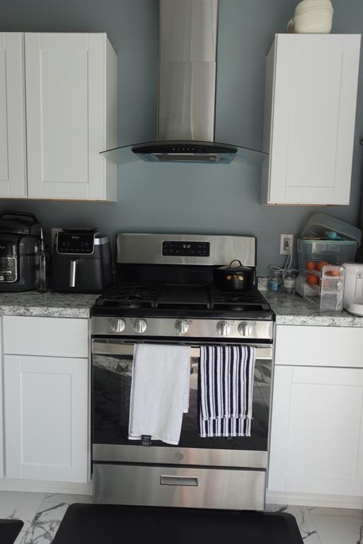 Building Photo - 6039 White Sails Dr