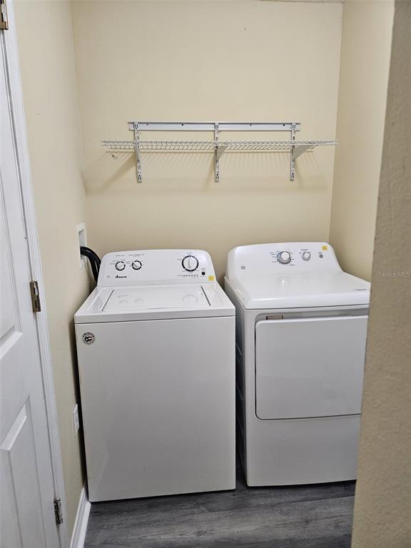 Building Photo - 605 Blake Ave