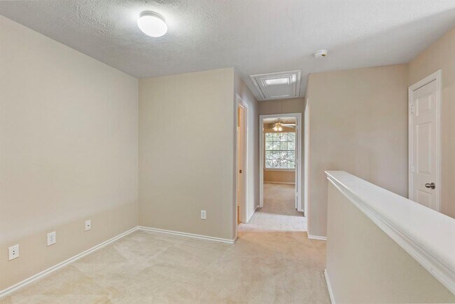 Building Photo - 106 E Stedhill Loop