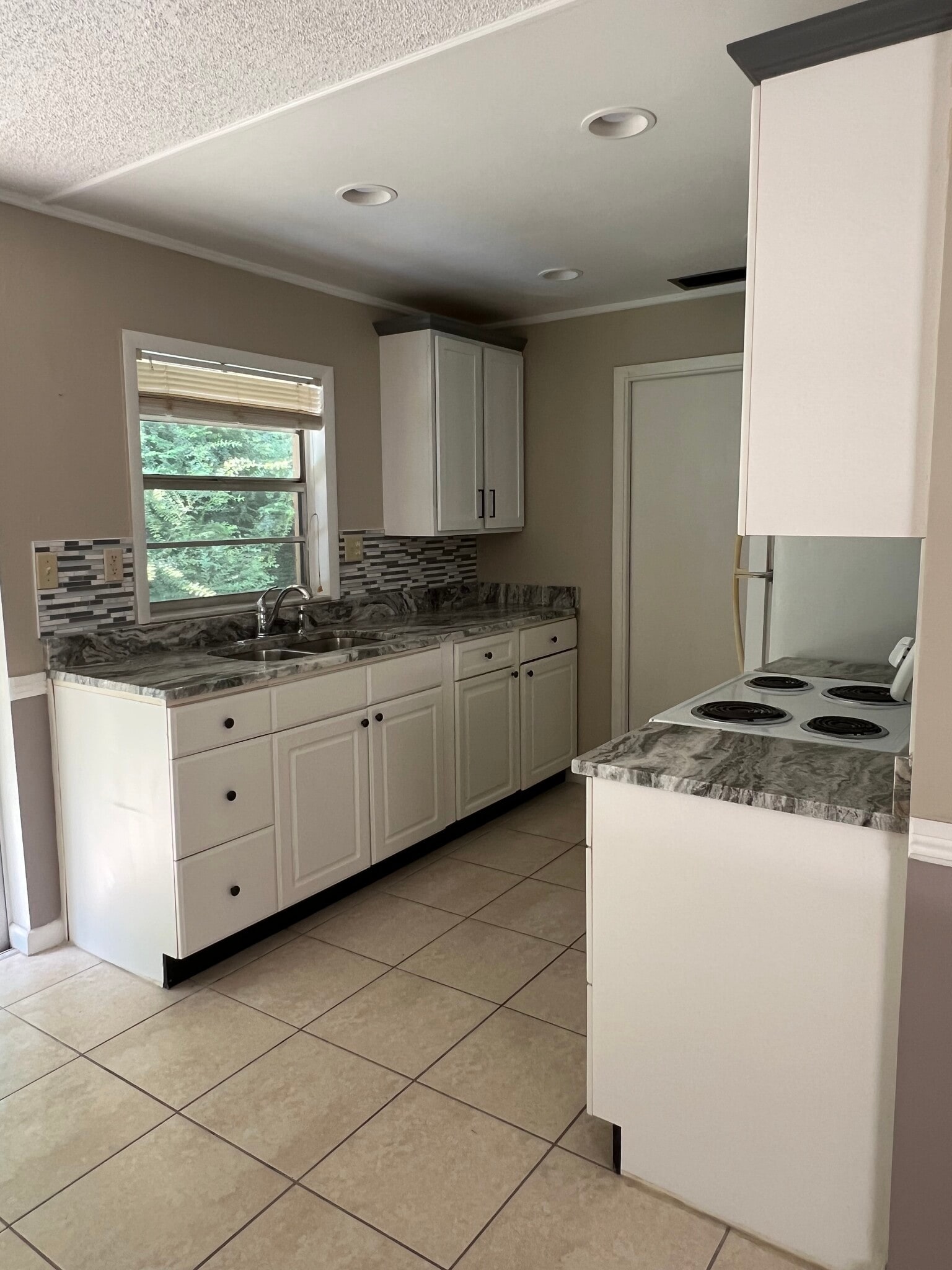 Building Photo - 442 Georgia Ave