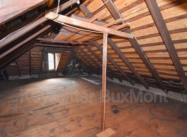 Building Photo - 1089 Durham Rd