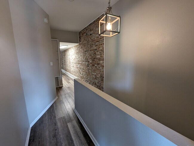 Building Photo - 4250 Castleman Ave