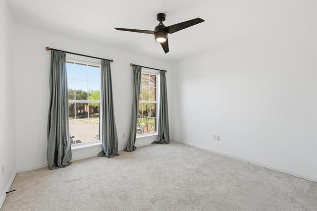 Building Photo - 836 Lakeview Cir