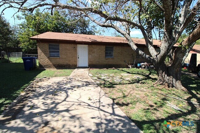 Primary Photo - 603 Westview Cir