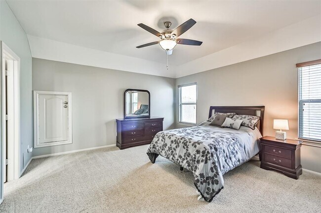Building Photo - 2802 Kestrel Trace Ln