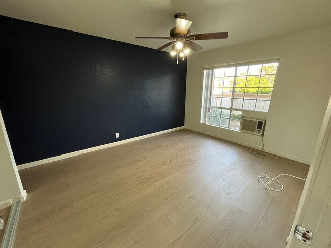 Building Photo - Crosspointe (Aiea/Honolulu) - 2 bed/2 bath...