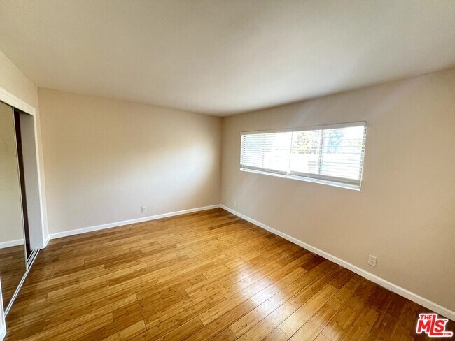 Building Photo - 2637 S Centinela Ave