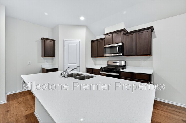 Building Photo - 2418 Burleson Rd